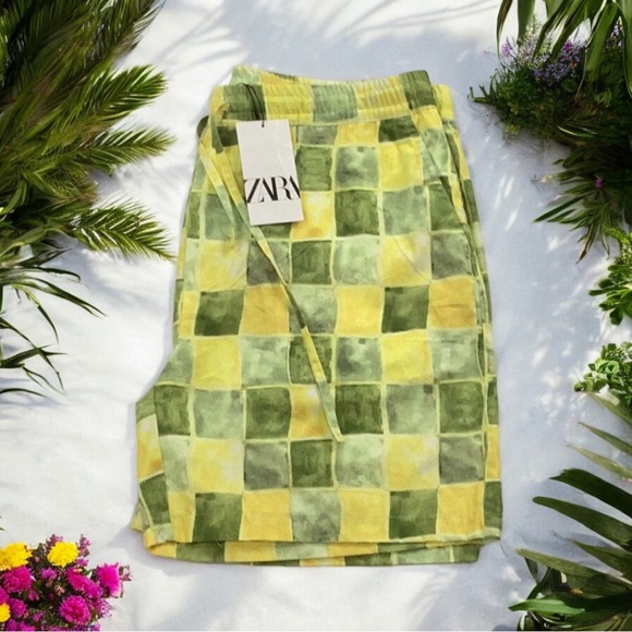 MENS NWT ZARA SUMMER SHORTS 6-1/2” INSEAM YELLOW/GREEN CHECK EXTRA LARGE - Picture 3 of 6